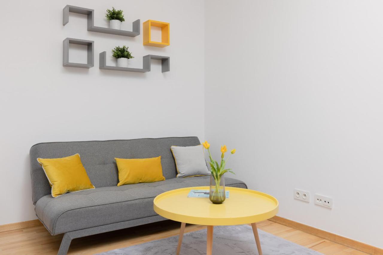 Wola Near Nocny Market By Renters Appartement Warschau